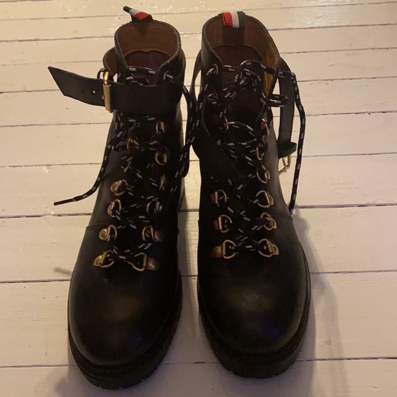 Urban Outfitters boots. Excellent condition. - Picture 2 of 6